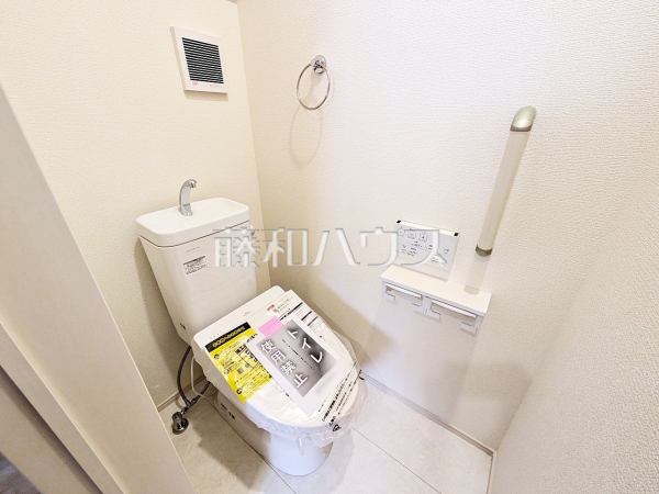 トイレ　【富士見市渡戸３丁目】