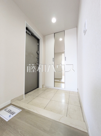 玄関　【稲城パークホームズ】