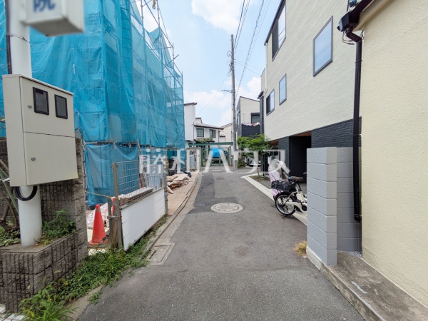 接道状況および現場風景　【中野区松が丘１丁目】