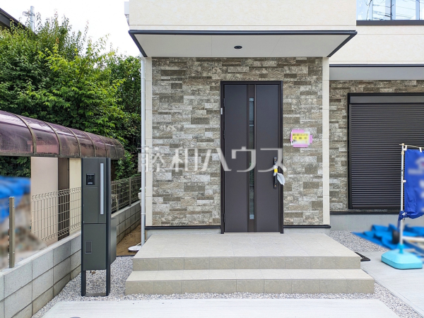 玄関　【小金井市貫井南町５丁目】