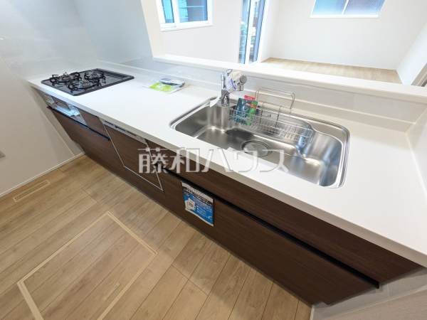 1号棟　キッチン　【八王子市万町】