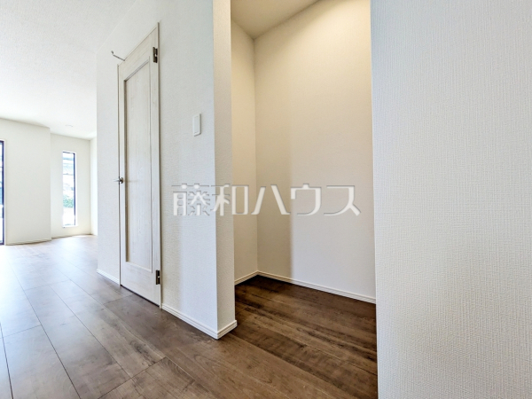 B号棟　パントリー　【小金井市前原町４丁目】