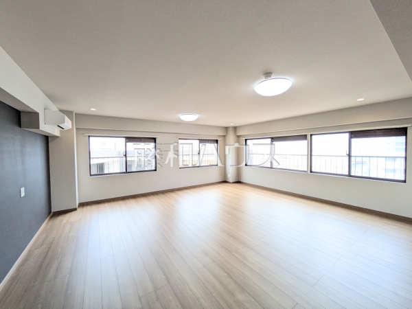 リビング　【グリーンハイツ那覇】