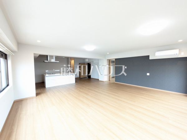 リビング　【グリーンハイツ那覇】