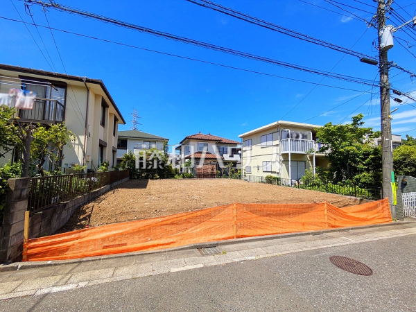 ≪現地外観≫建築会社を決めるお手伝い・間取り作成のお手伝いもお任せ下さい！　【多摩市聖ヶ丘２丁目】