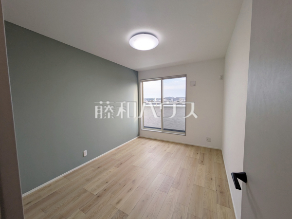 居室　【日野市西平山５丁目】