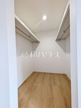 3号棟　ウォークインクローゼット　【杉並区下井草３丁目】