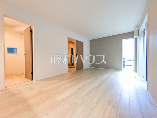 3号棟　リビング　【東久留米市前沢５丁目】