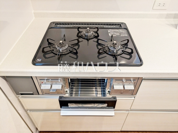 キッチンコンロ　【新座市栄２丁目】