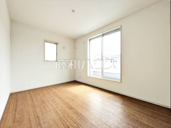 居室　【新座市栄２丁目】