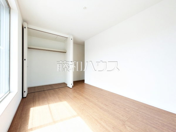 居室　【新座市栄２丁目】