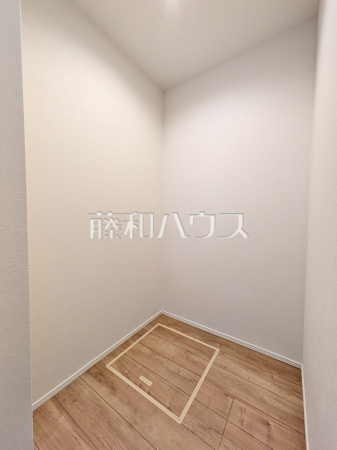 ウォークインクローゼット　【練馬区平和台２丁目】