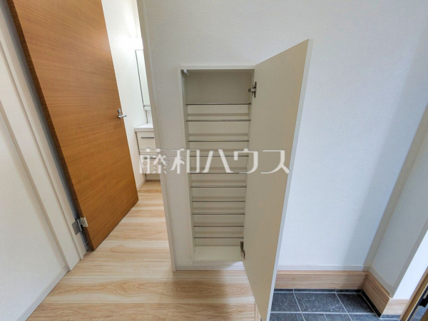 1号棟　収納　【所沢市大字久米】