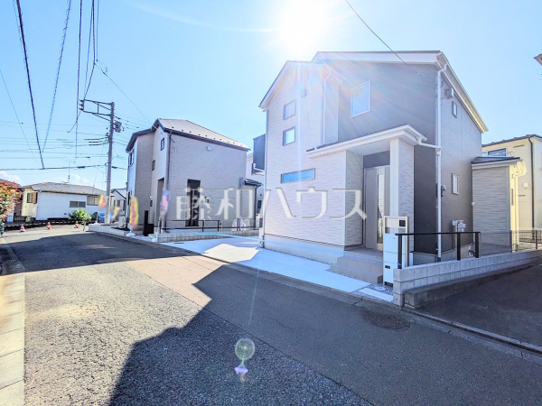 接道状況および現場風景　【八王子市犬目町】物件の事、諸費用の事など、小さな疑問もお気軽にご連絡・ご相談下さい。