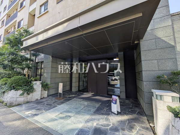 エントランス　【アデニウム吉祥寺】