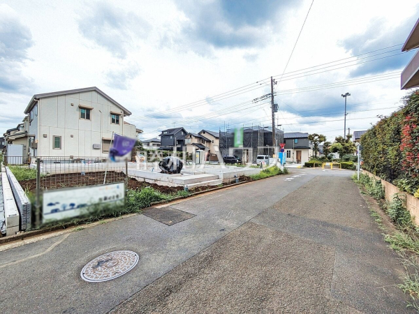 接道状況および現場風景 【東大和市仲原4丁目】 接道状況および現場風景 【東大和市仲原4丁目】