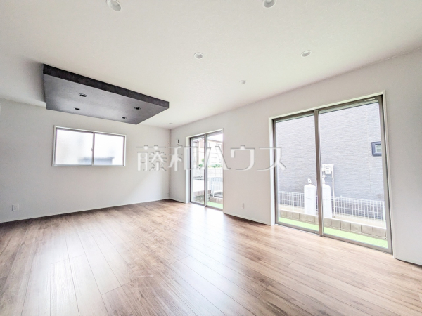 2号棟　リビング　【所沢市東所沢和田１丁目】
