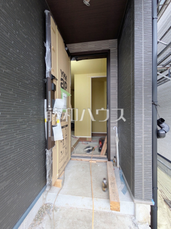 2号棟　玄関　【所沢市東所沢和田１丁目】