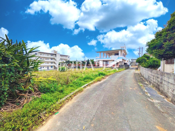 接道状況および現場風景　【八重瀬町字安里】