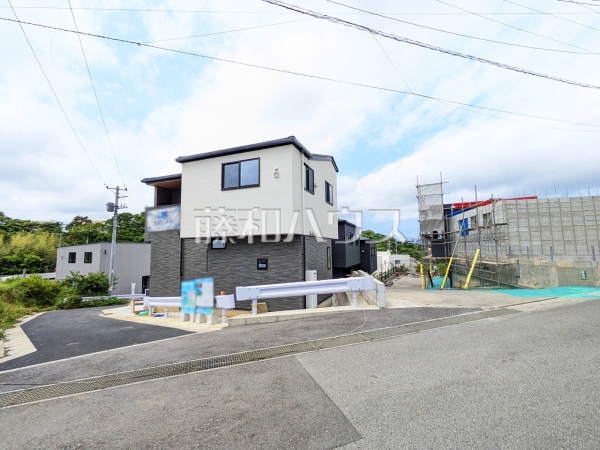 接道状況および現場風景　【沖縄市字登川】