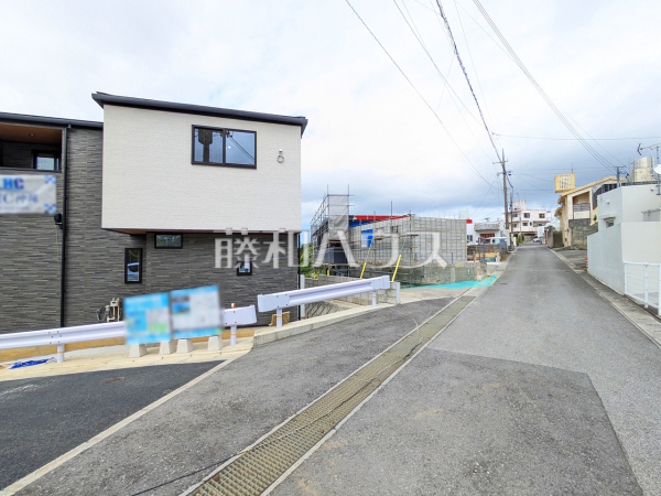 接道状況および現場風景　【沖縄市字登川】