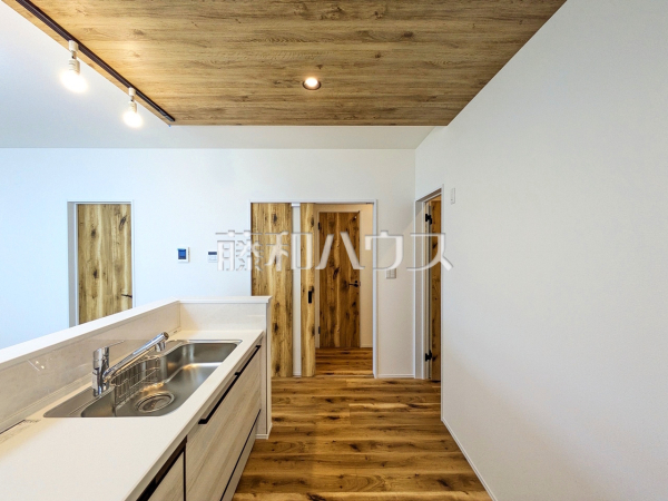 キッチン　【宜野湾市大山４丁目】