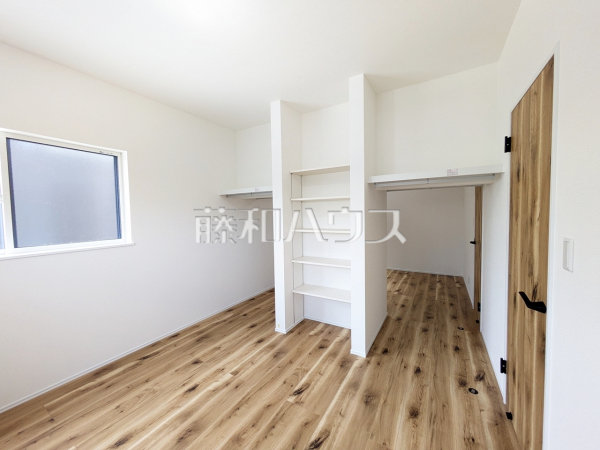 居室　【宜野湾市大山４丁目】