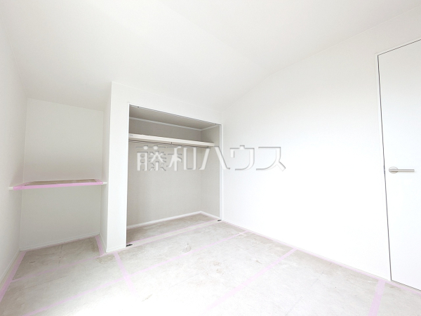 居室　【世田谷区上祖師谷６丁目】