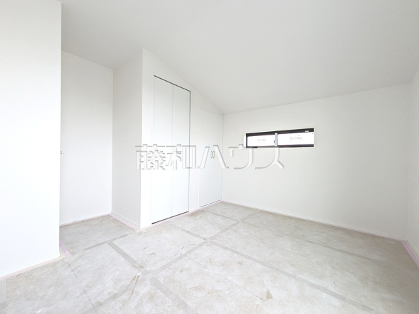 居室　【世田谷区上祖師谷６丁目】