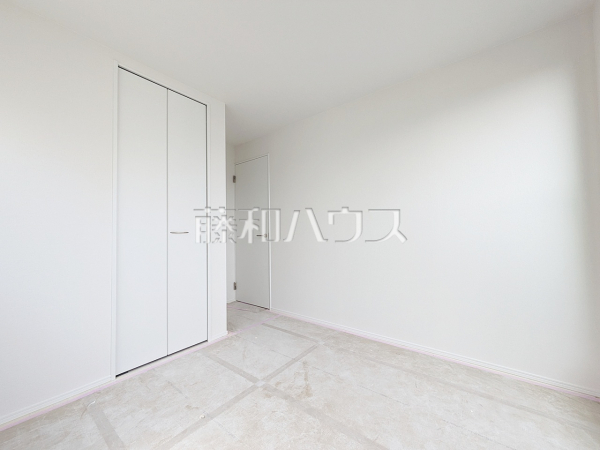 居室　【世田谷区上祖師谷６丁目】