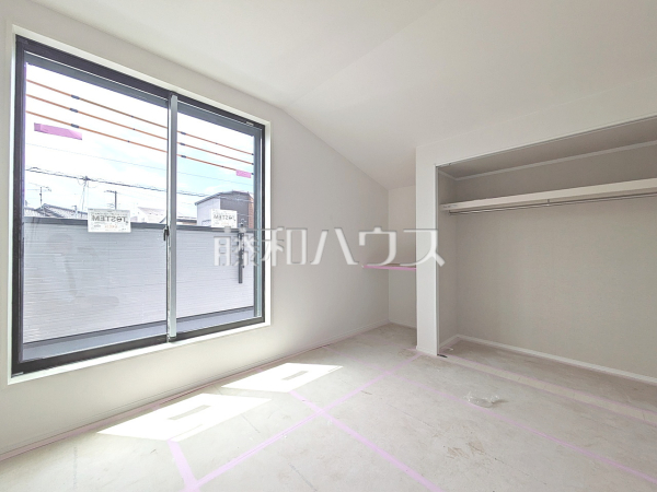 居室　【世田谷区上祖師谷６丁目】