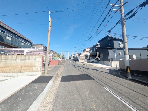 接道状況および現場風景　【福岡市東区美和台５丁目】