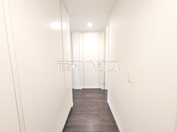 廊下　【グランドメゾン千歳烏山】