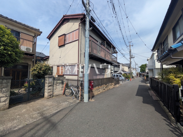 接道状況および現場風景(現況：古屋有)　【西東京市中町６丁目】 建物のプレゼンをさせていただきますので、実際の完成イメージを思い描いていただくことができます。お気軽にお問合せ下さい。 