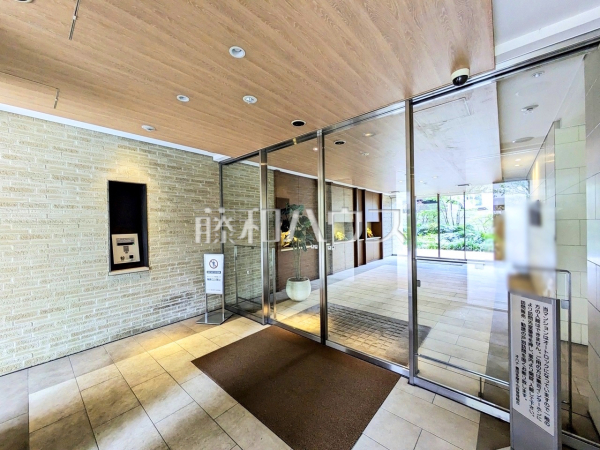 エントランス　【オハナ豊田多摩平の森】