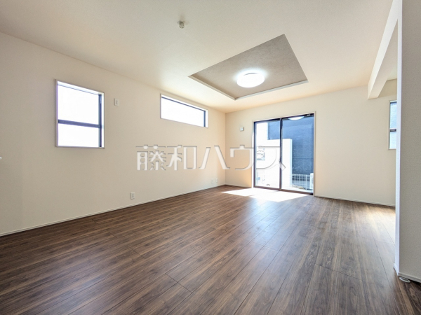 4号棟　リビング　【立川市西砂町２丁目】