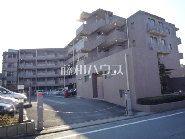 駐車場　【氷川台南パーク・ホームズ】