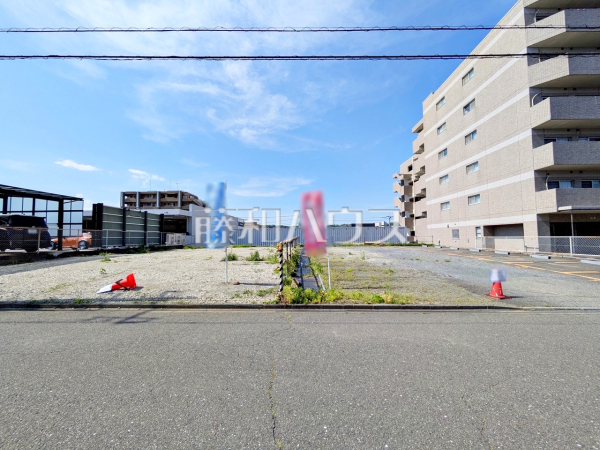 現場風景（現況：駐車場）　【八王子市松木】