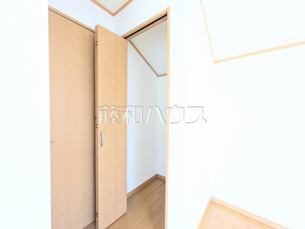 収納　【東村山市廻田町２丁目】
