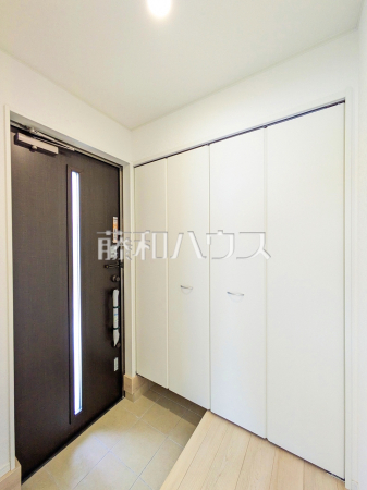 6号棟　玄関　【宜野湾市上原２丁目】