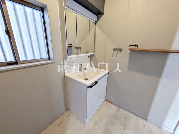 洗面室　【小平市小川西町５丁目】