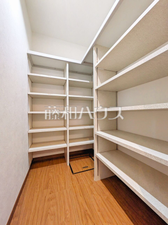 収納　【東久留米市中央町５丁目】