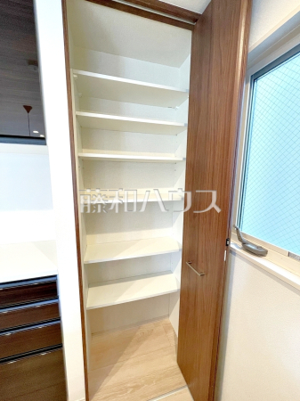 パントリー　【練馬区谷原５丁目】