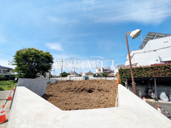 ≪現地外観≫平日のご案内も可能です。まずはお気軽にお問合せ下さいませ。【調布市西つつじケ丘４丁目】 