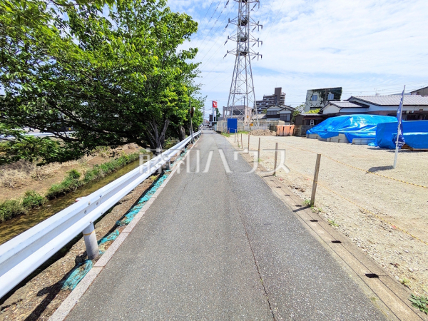 接道状況および現場風景　【福岡市城南区長尾４丁目】
