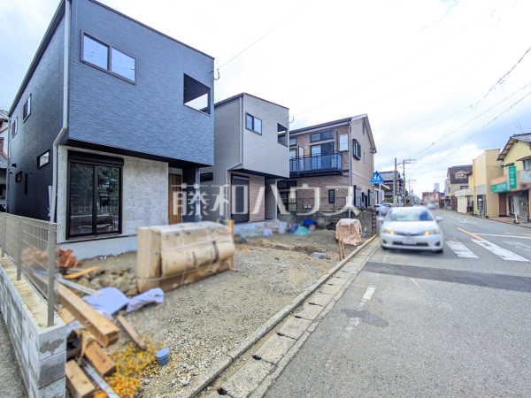 接道状況および現場風景　【福岡市南区警弥郷３丁目】