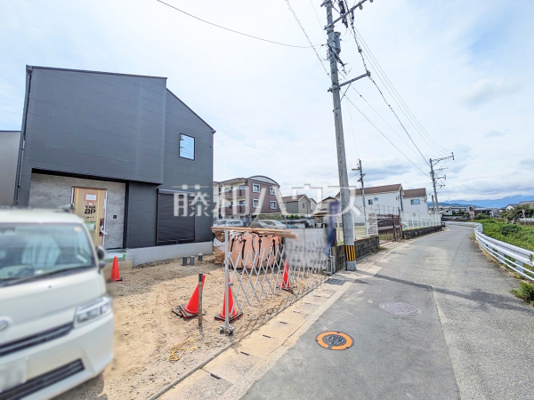 接道状況および現場風景　【福岡市早良区原８丁目】