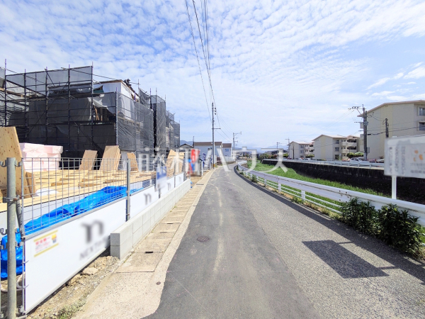 接道状況および現場風景　【福岡市早良区原８丁目】