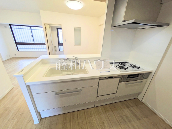 キッチン　【ルネ調布国領モア・クレスト】