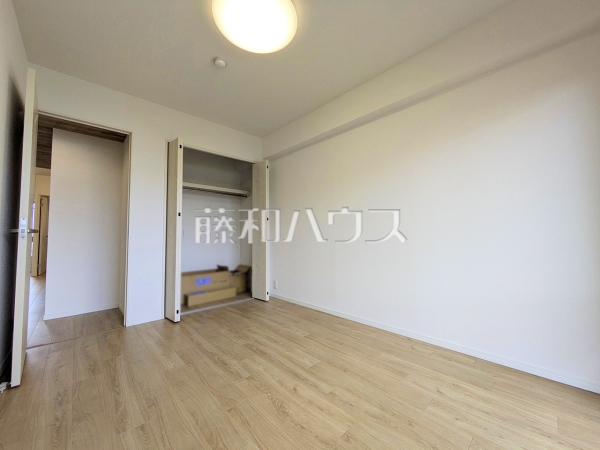 居室　【ルネ調布国領モア・クレスト】